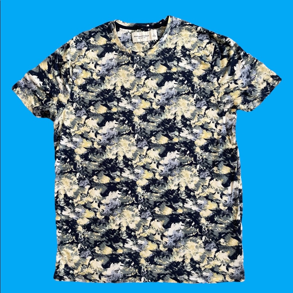 A&F MUSCLE FLORAL TEE LARGE
